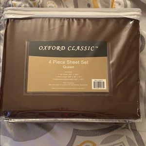 Brown queen sheet set